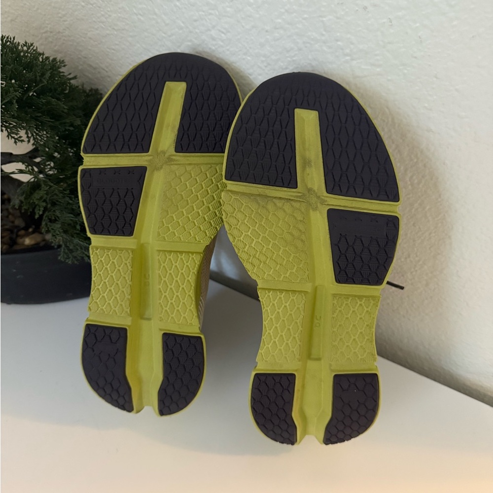 On Running cloudsurfer  2 road women Sneakers in Beige and Lime - Picture 7 of 12